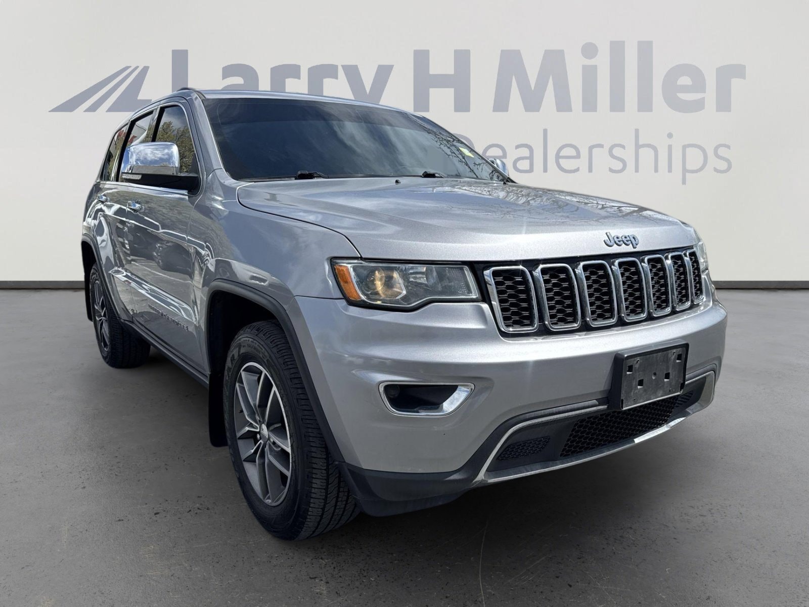 Used 2018 Jeep Grand Cherokee Limited with VIN 1C4RJFBG3JC244016 for sale in Sandy, UT