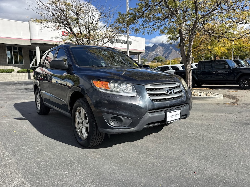 Used 2012 Hyundai Santa Fe GLS SUV