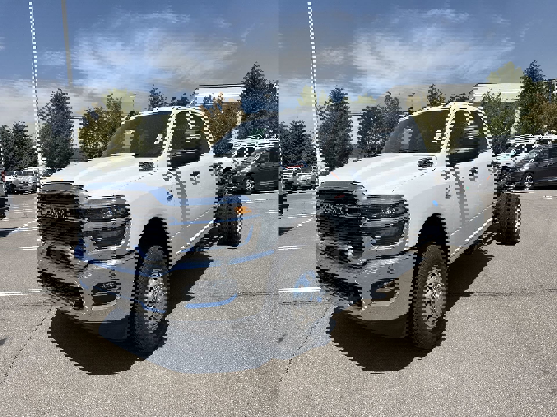 2025 Ram 3500 Tradesman photo 4