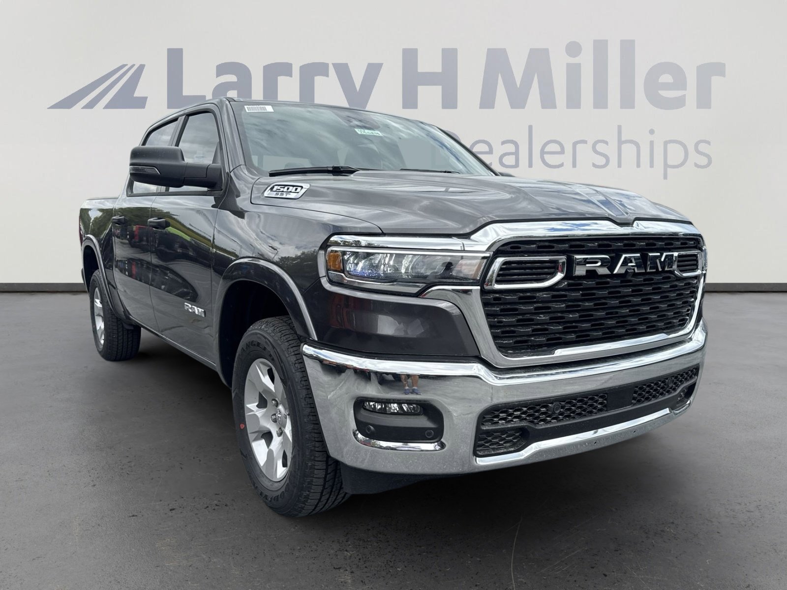 2025 Ram 1500 Big Horn photo 2