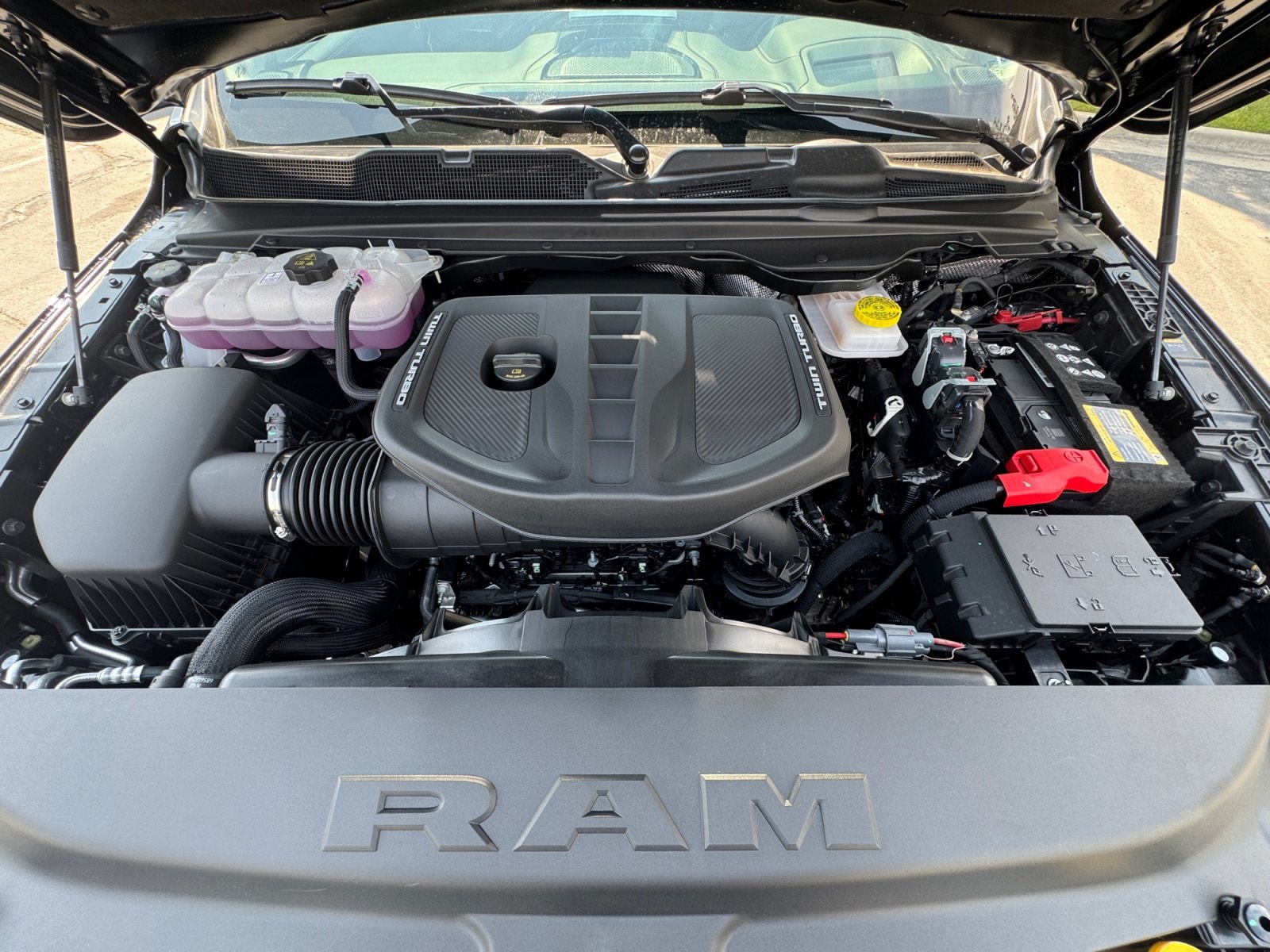 2026 RAM 1500 Tungsten - Photo 11