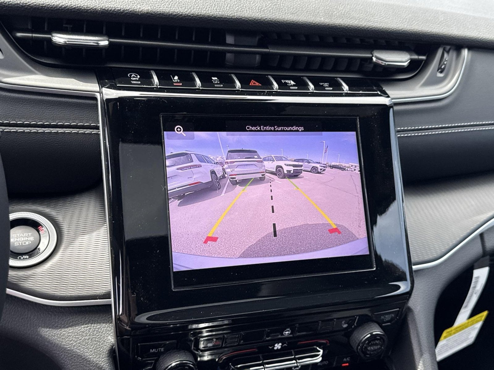 2025 Jeep Grand Cherokee Altitude - Photo 26