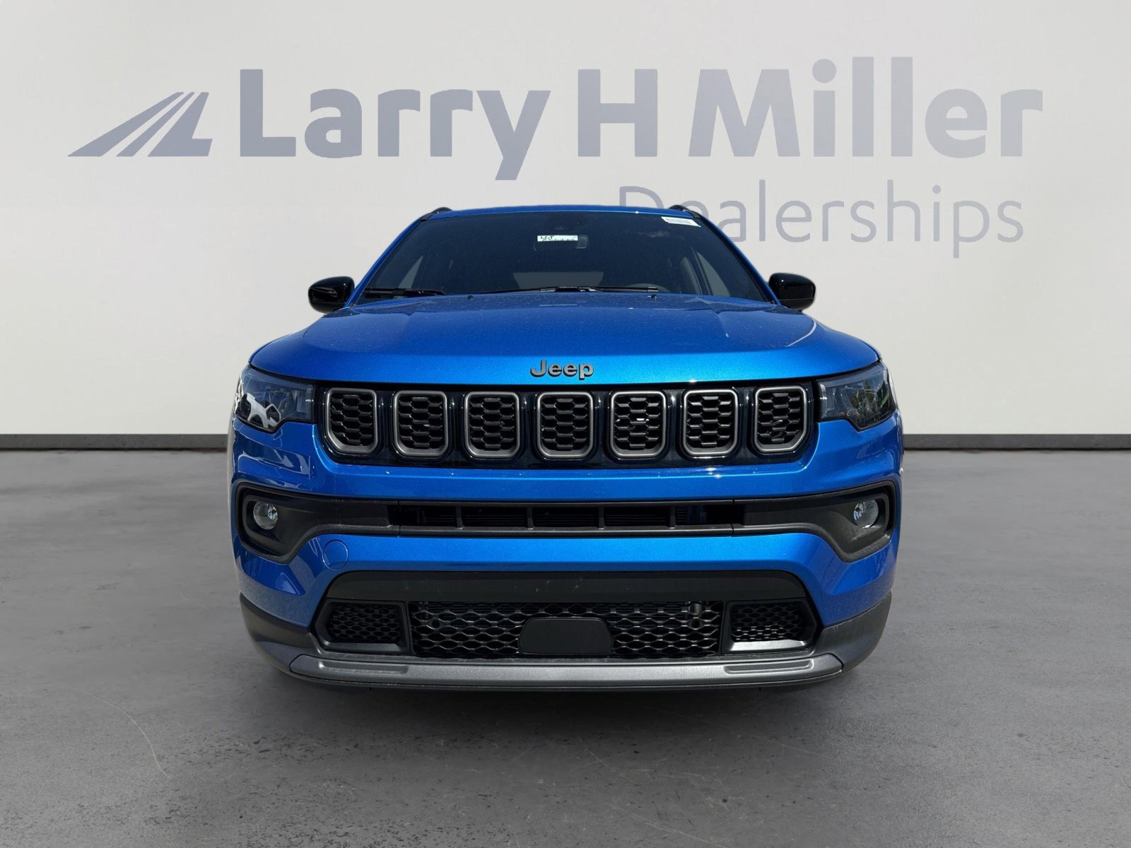 2025 Jeep Compass Latitude photo 2