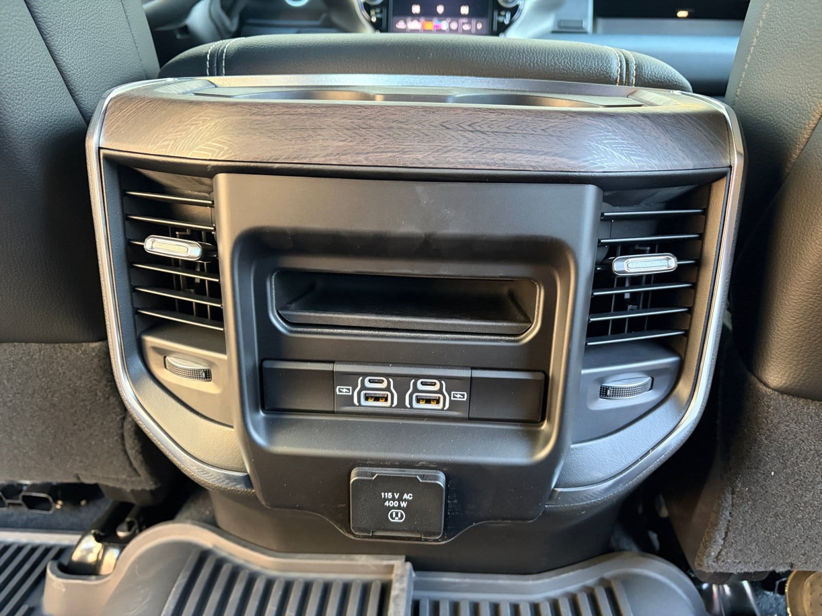 2026 RAM 2500 Laramie - Photo 23