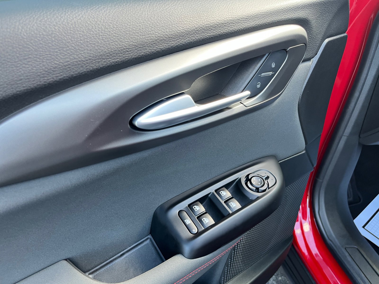 2025 Dodge Hornet GT - Photo 13