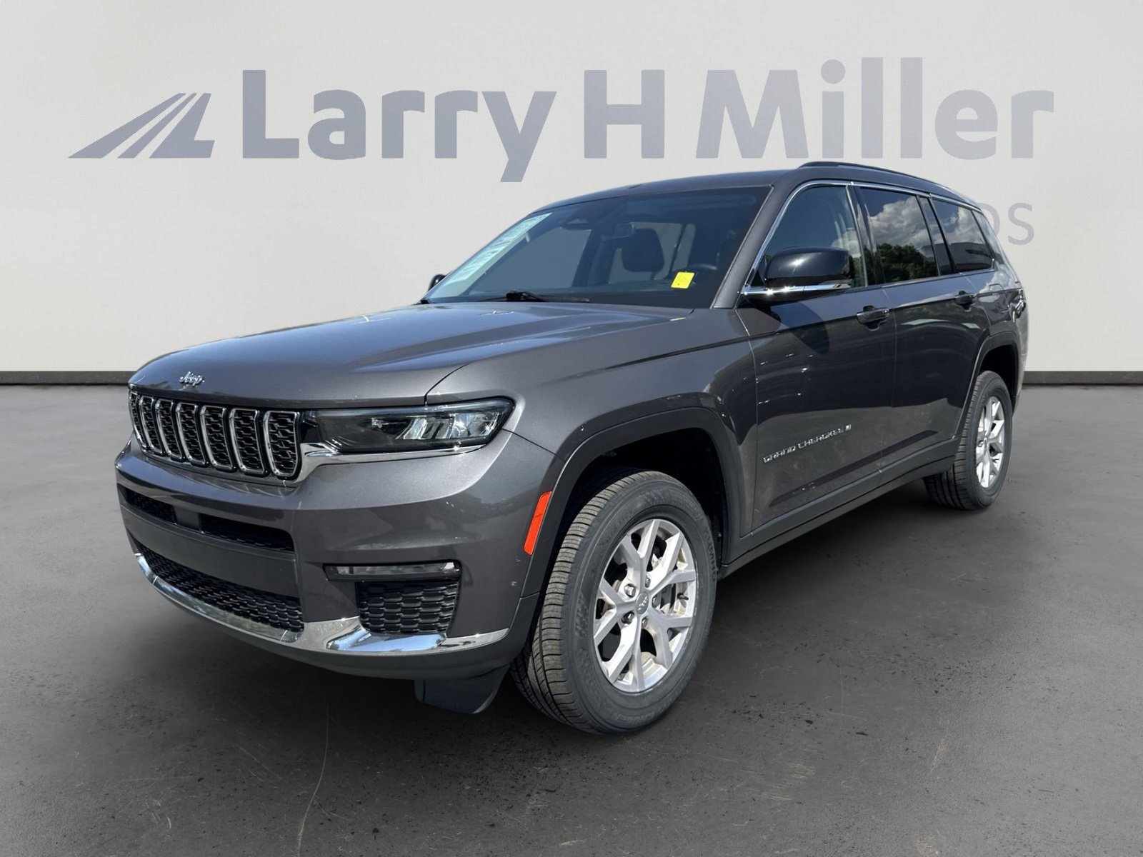 2021 Jeep Grand Cherokee Limited photo 3