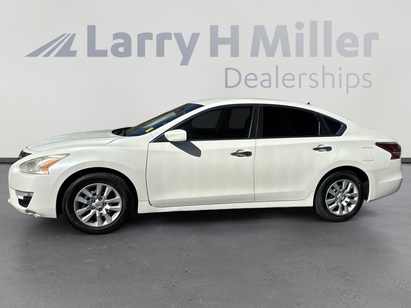 2014 Nissan Altima 2.5 S photo 4
