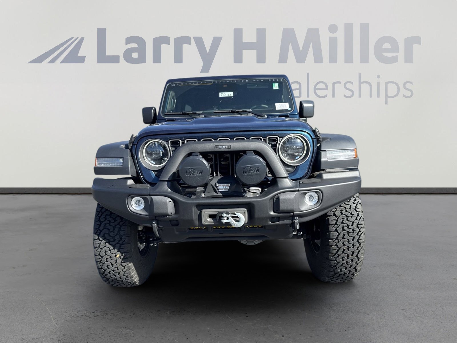 2025 Jeep Wrangler Rubicon Sport photo 3