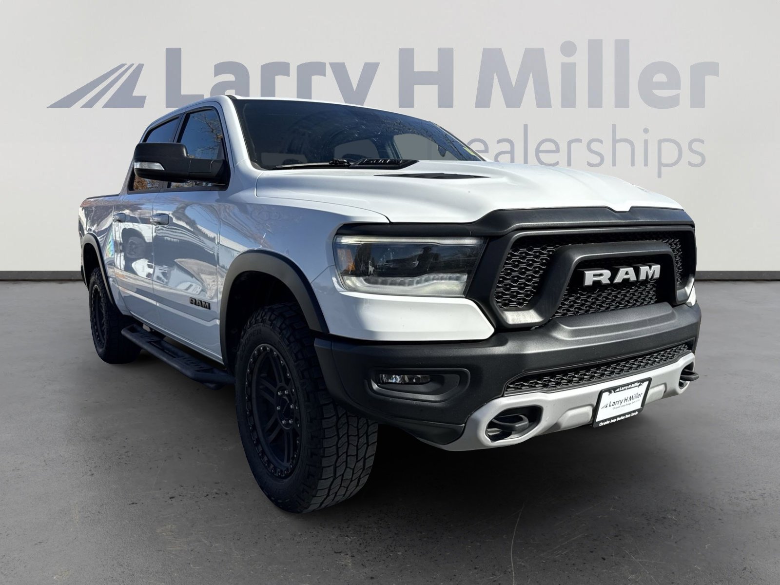 2020 Ram 1500 Sport Rebel photo 2