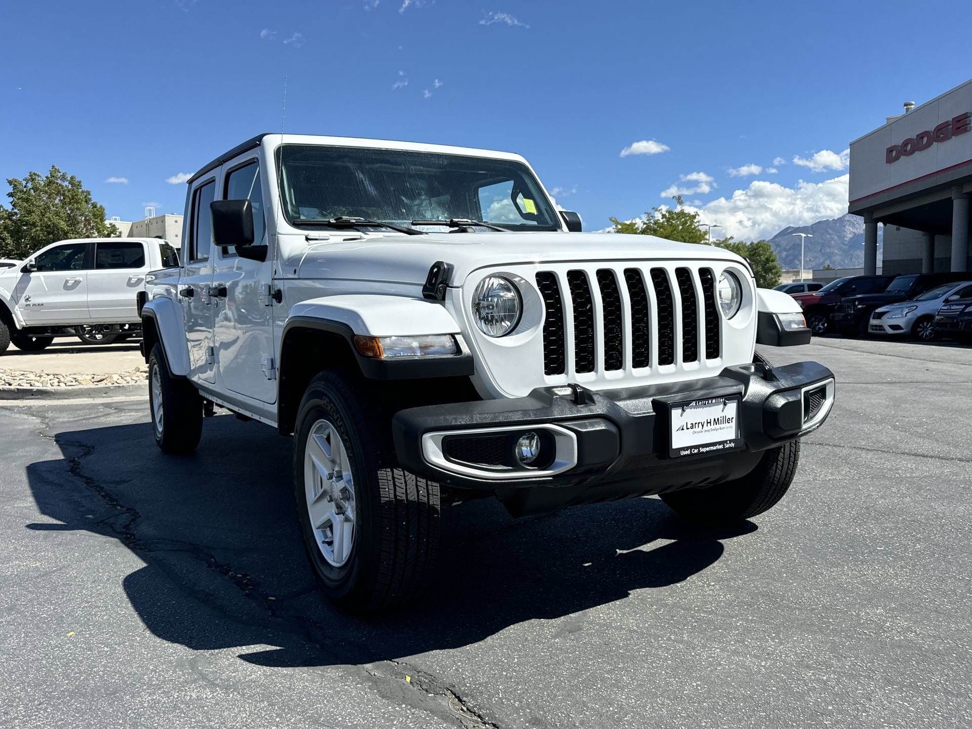 Certified 2022 Jeep Gladiator Sport S with VIN 1C6HJTAG1NL160026 for sale in Sandy, UT