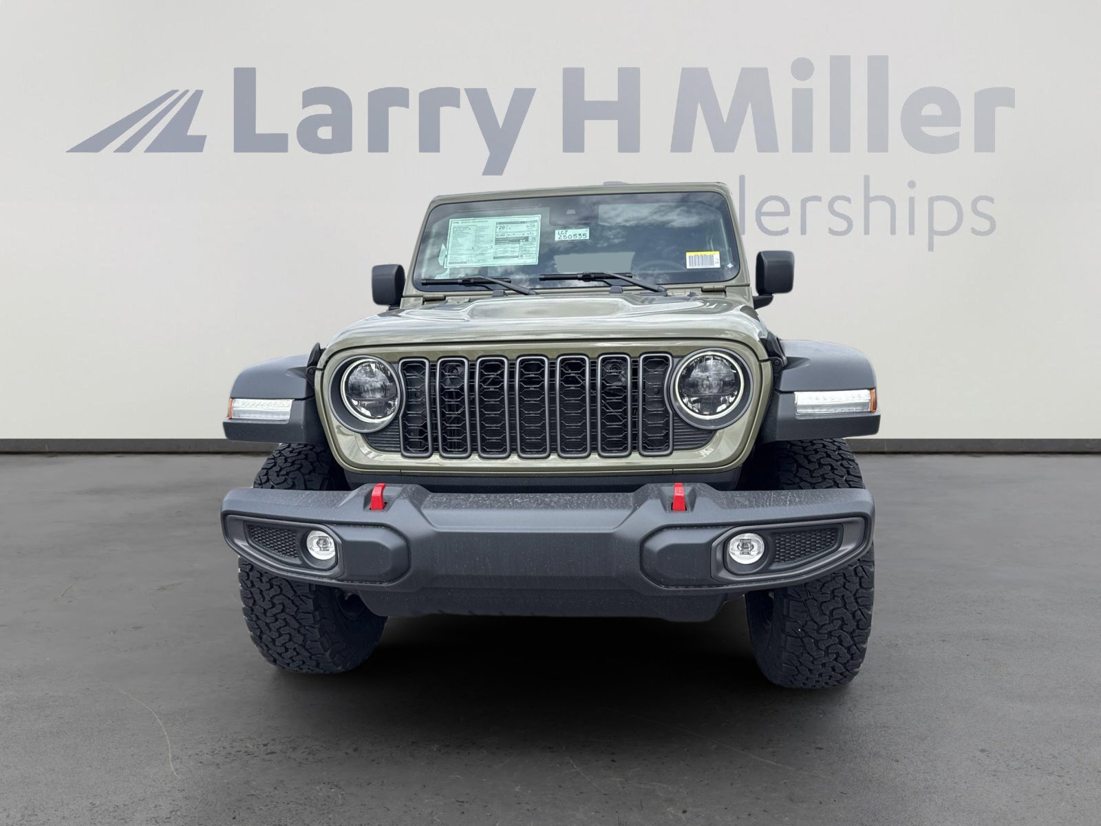 2025 Jeep Wrangler Rubicon photo 3