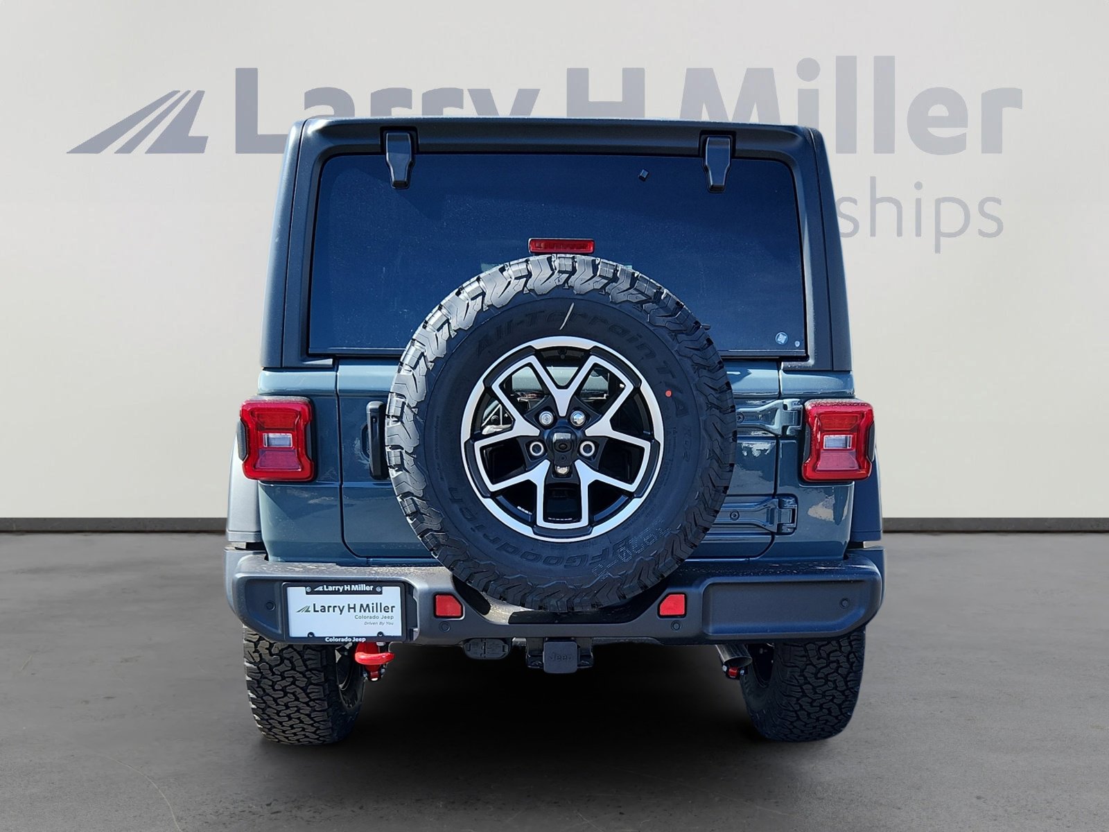 2025 Jeep Wrangler Rubicon photo 4
