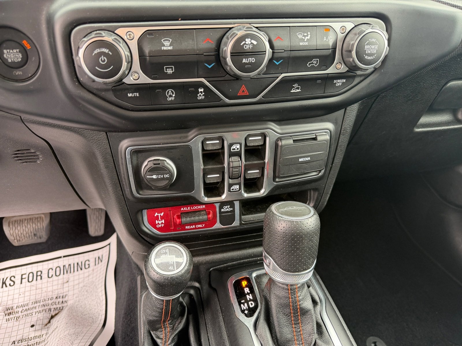 2023 Jeep Gladiator Mojave - Photo 31