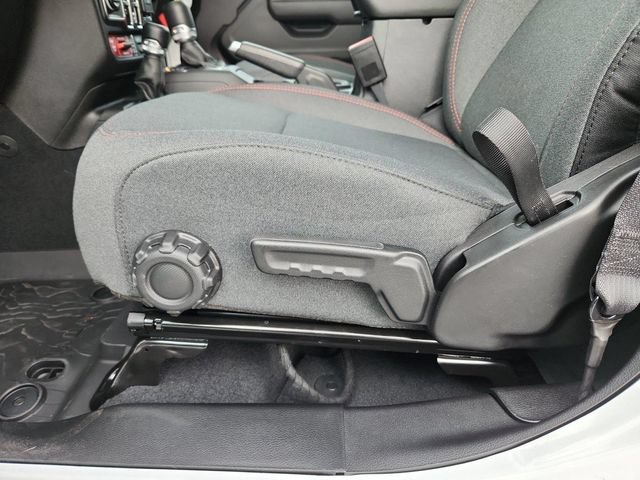 2026 Jeep Wrangler 4-Door Rubicon - Photo 19