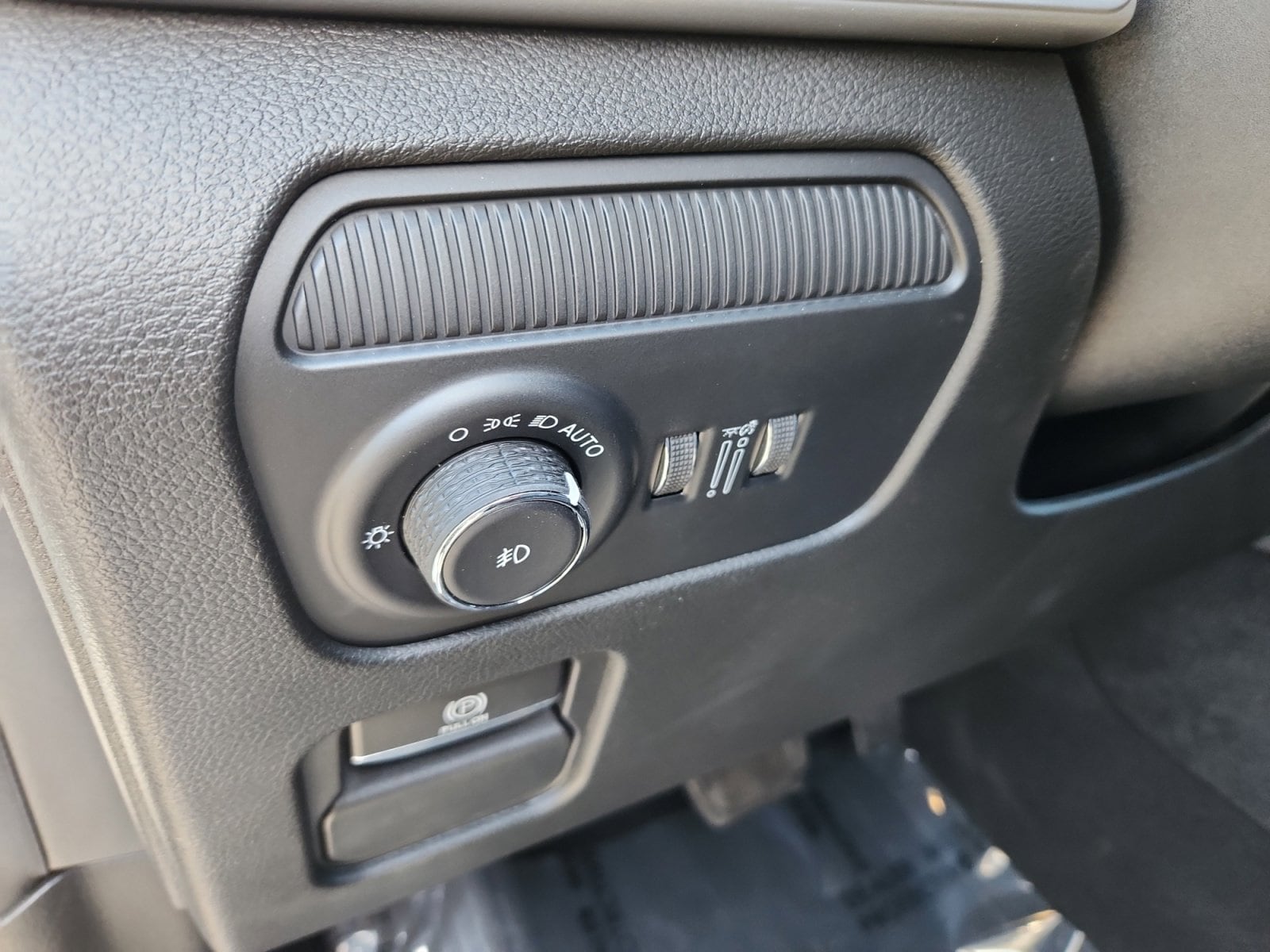 2025 Jeep Wagoneer Series II - Photo 30
