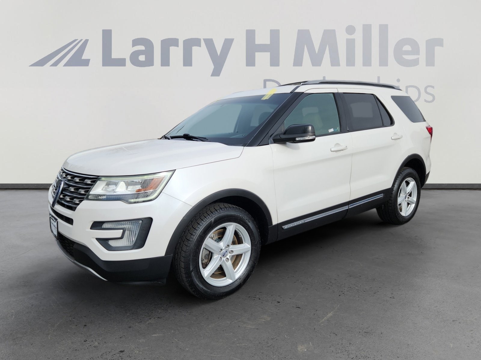 2016 Ford Explorer XLT's photo