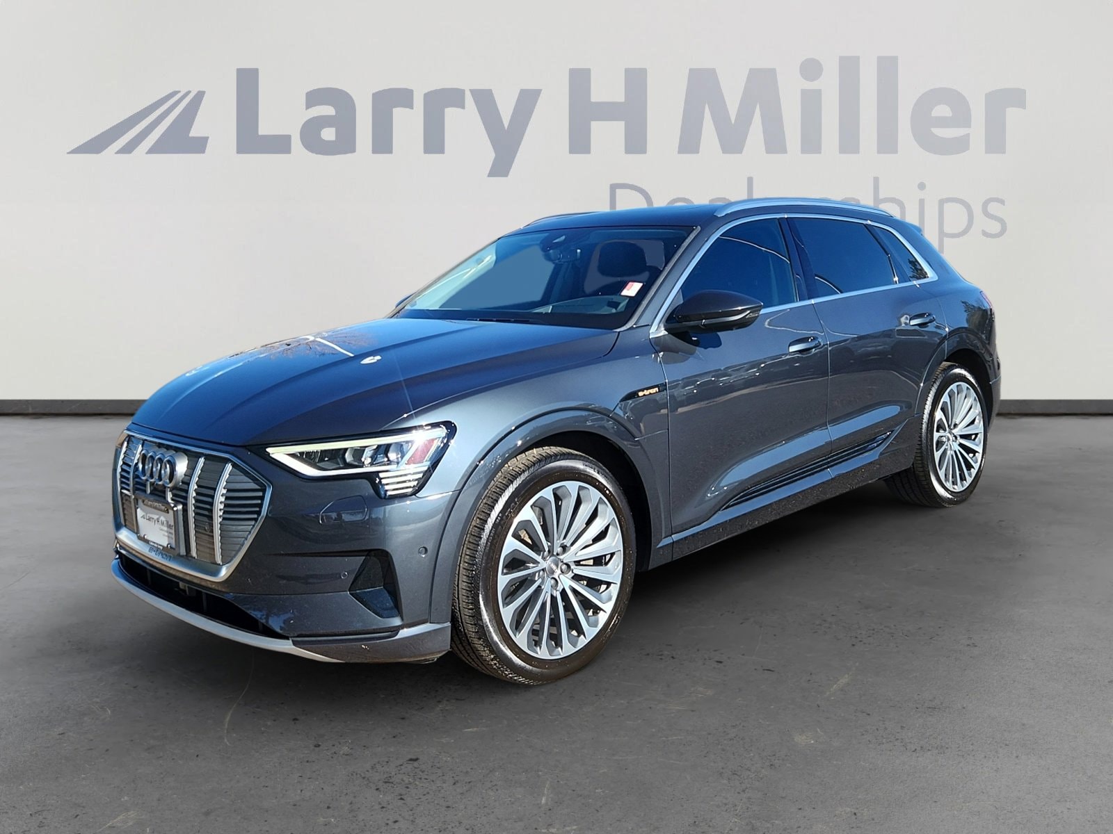 2019 Audi e-tron Prestige