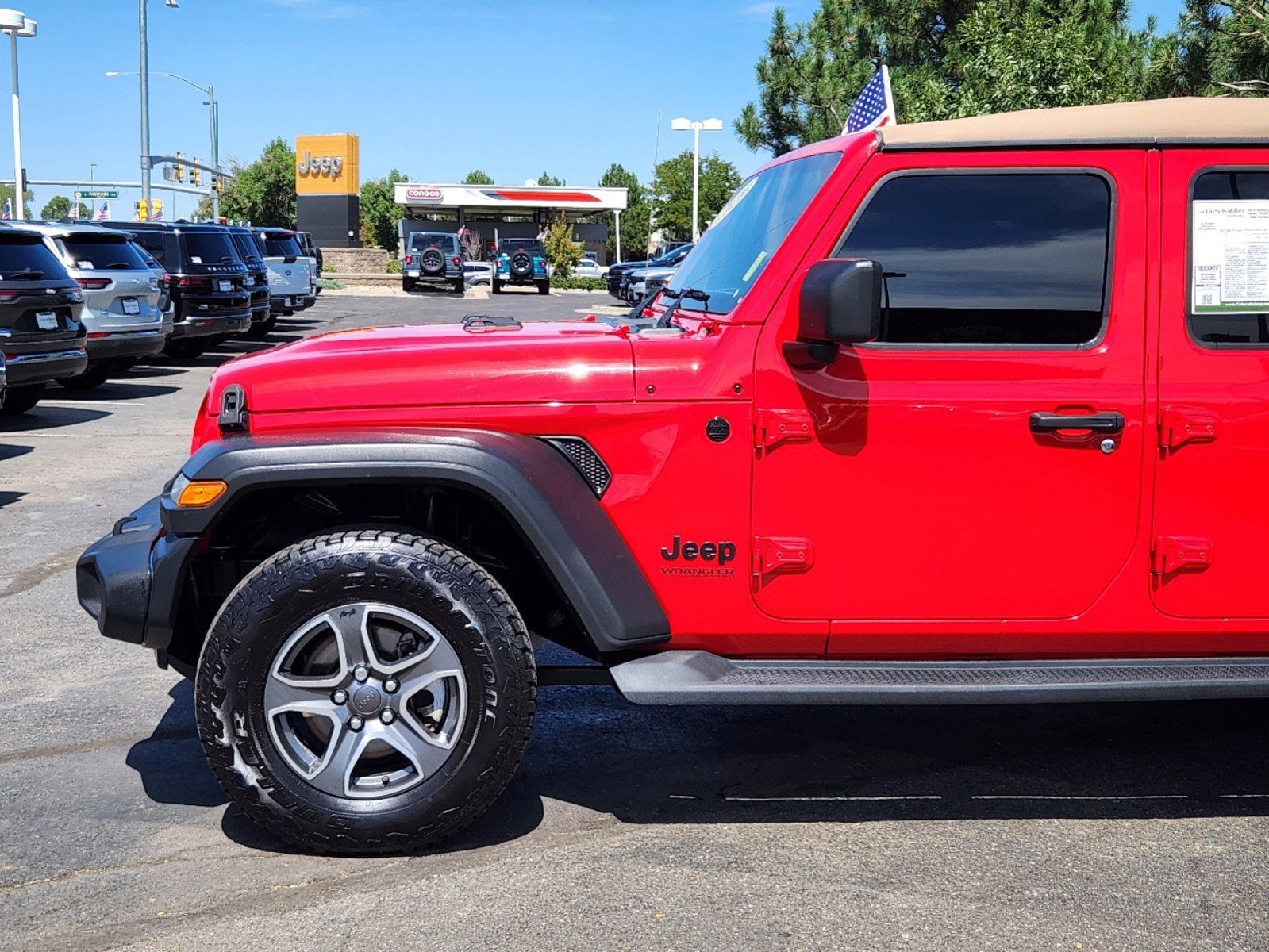 Used 2020 Jeep Wrangler Unlimited Black and Tan with VIN 1C4HJXDG9LW320922 for sale in Aurora, CO