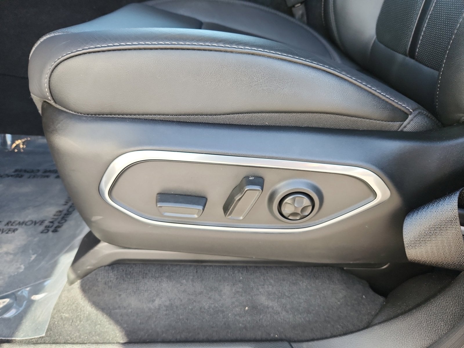 2025 Jeep Wagoneer Series II - Photo 19