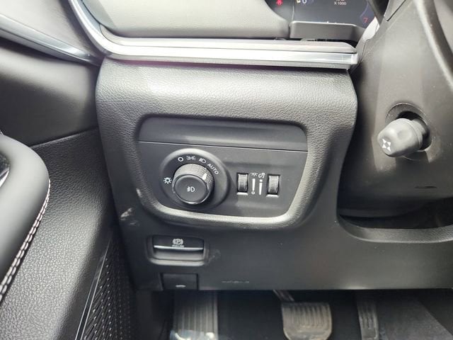 2025 Jeep Grand Cherokee Overland - Photo 30