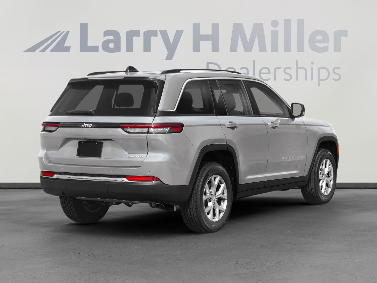Used 2024 Jeep Grand Cherokee Limited with VIN 1C4RJGBG3R8593066 for sale in Aurora, CO