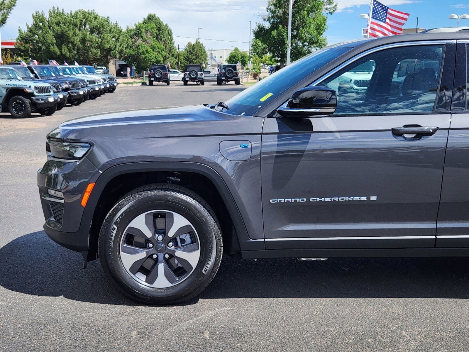 Used 2024 Jeep Grand Cherokee 4xe with VIN 1C4RJYB62RC107289 for sale in Aurora, CO