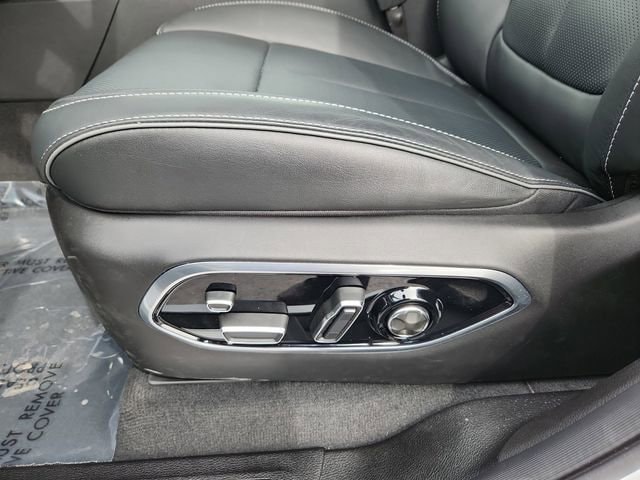 2025 Jeep Grand Cherokee Overland - Photo 19