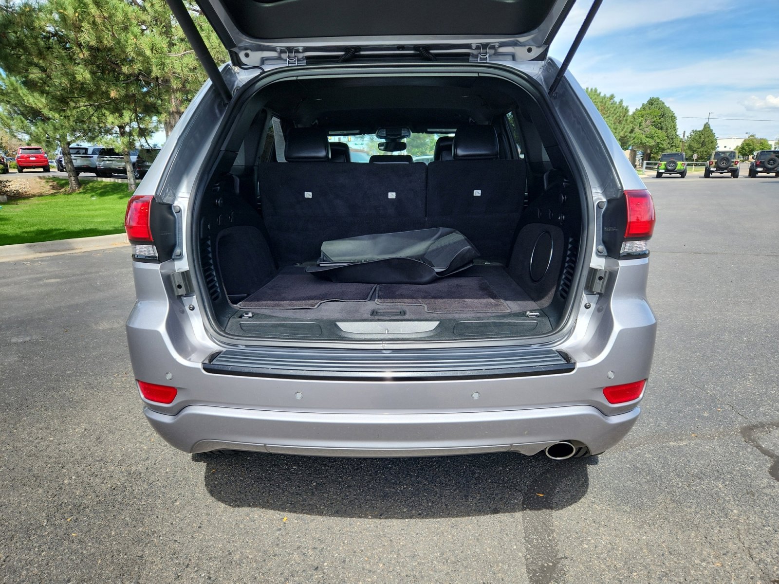 2018 Jeep Grand Cherokee Altitude photo 5