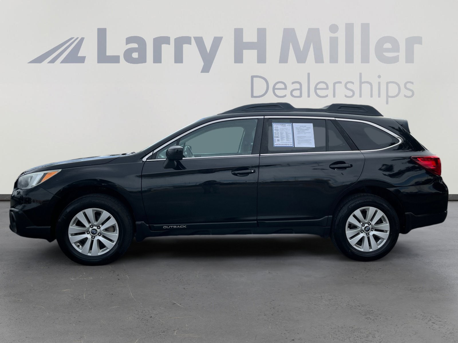 Used 2017 Subaru Outback Premium with VIN 4S4BSACC7H3213127 for sale in Aurora, CO