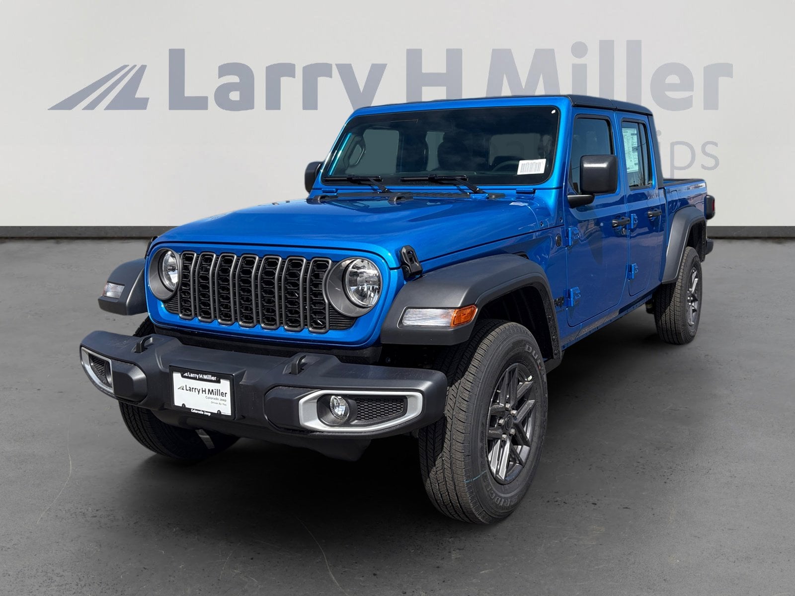 2026 Jeep Gladiator Sport Auto's photo
