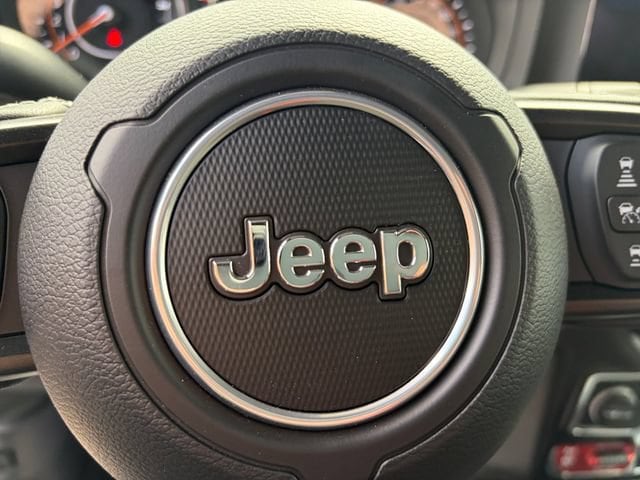 2025 Jeep Gladiator Willys - Photo 33