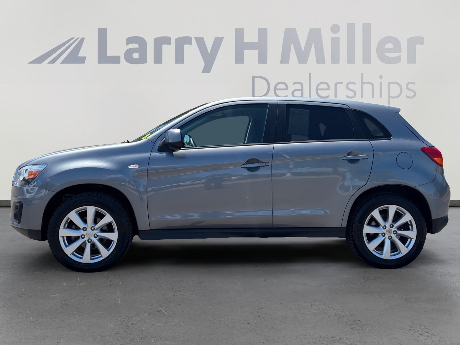 Used 2015 Mitsubishi Outlander Sport ES with VIN 4A4AP3AU3FE022646 for sale in Aurora, CO