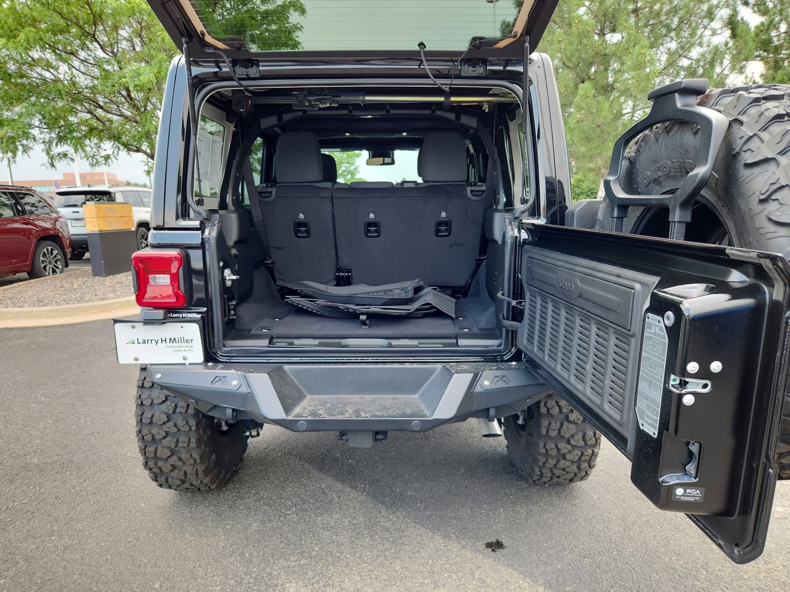 2024 Jeep Wrangler Rubicon Sport photo 4