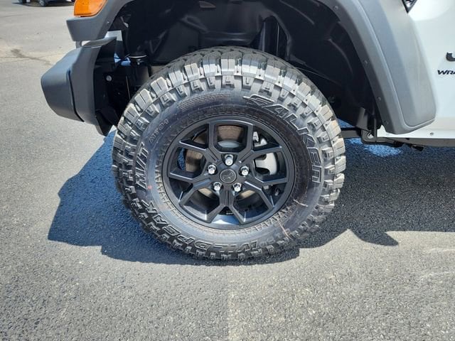 2025 Jeep Wrangler 4-Door Sport - Photo 13