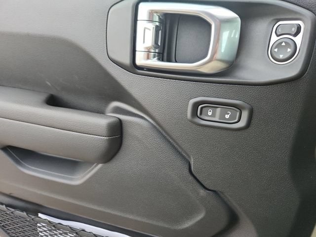 2026 Jeep Wrangler 4-Door Rubicon - Photo 17