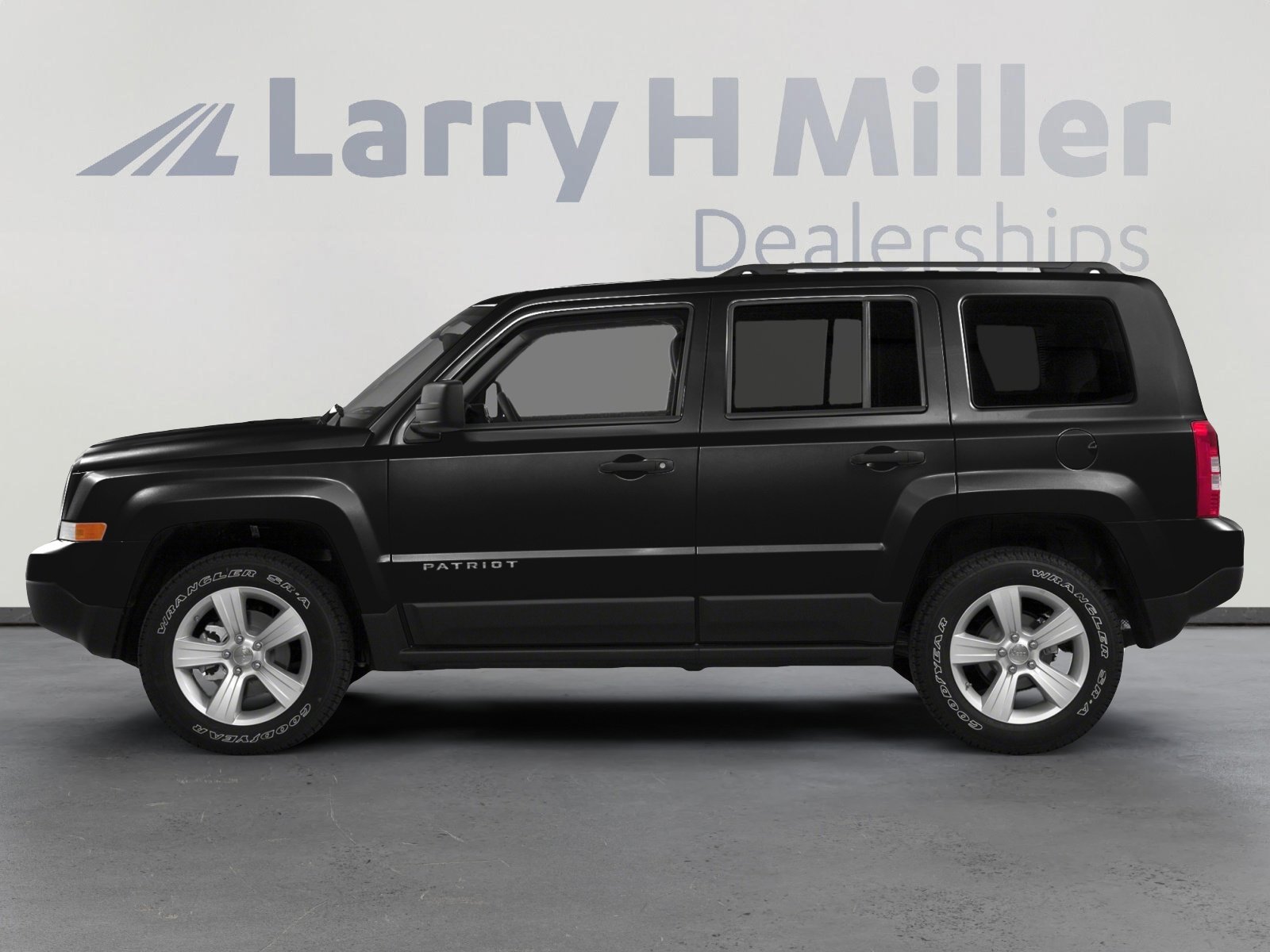 2016 Jeep Patriot Latitude High Altitude Altitude Edition photo 2