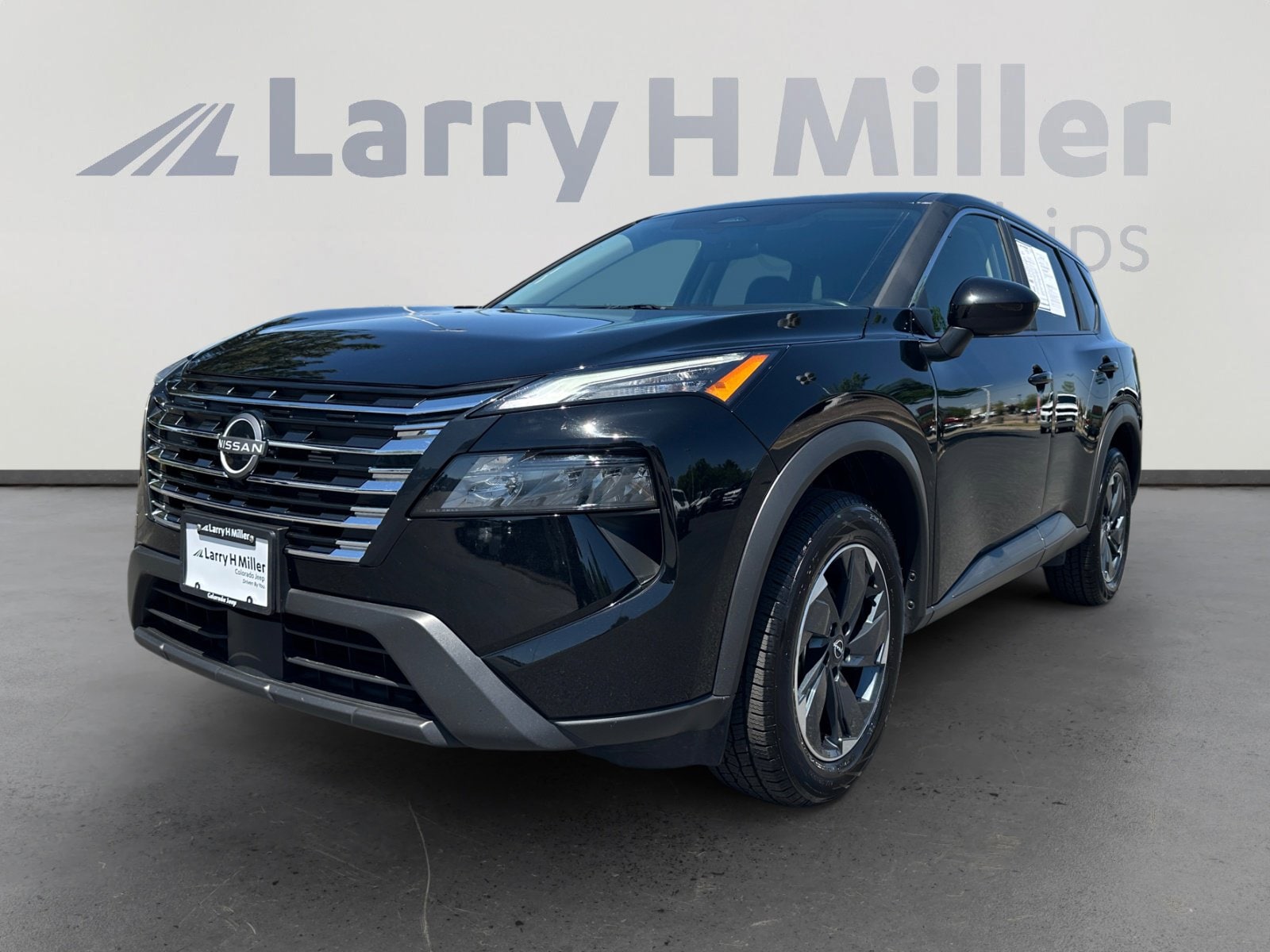 2025 Nissan Rogue SV AWD's photo