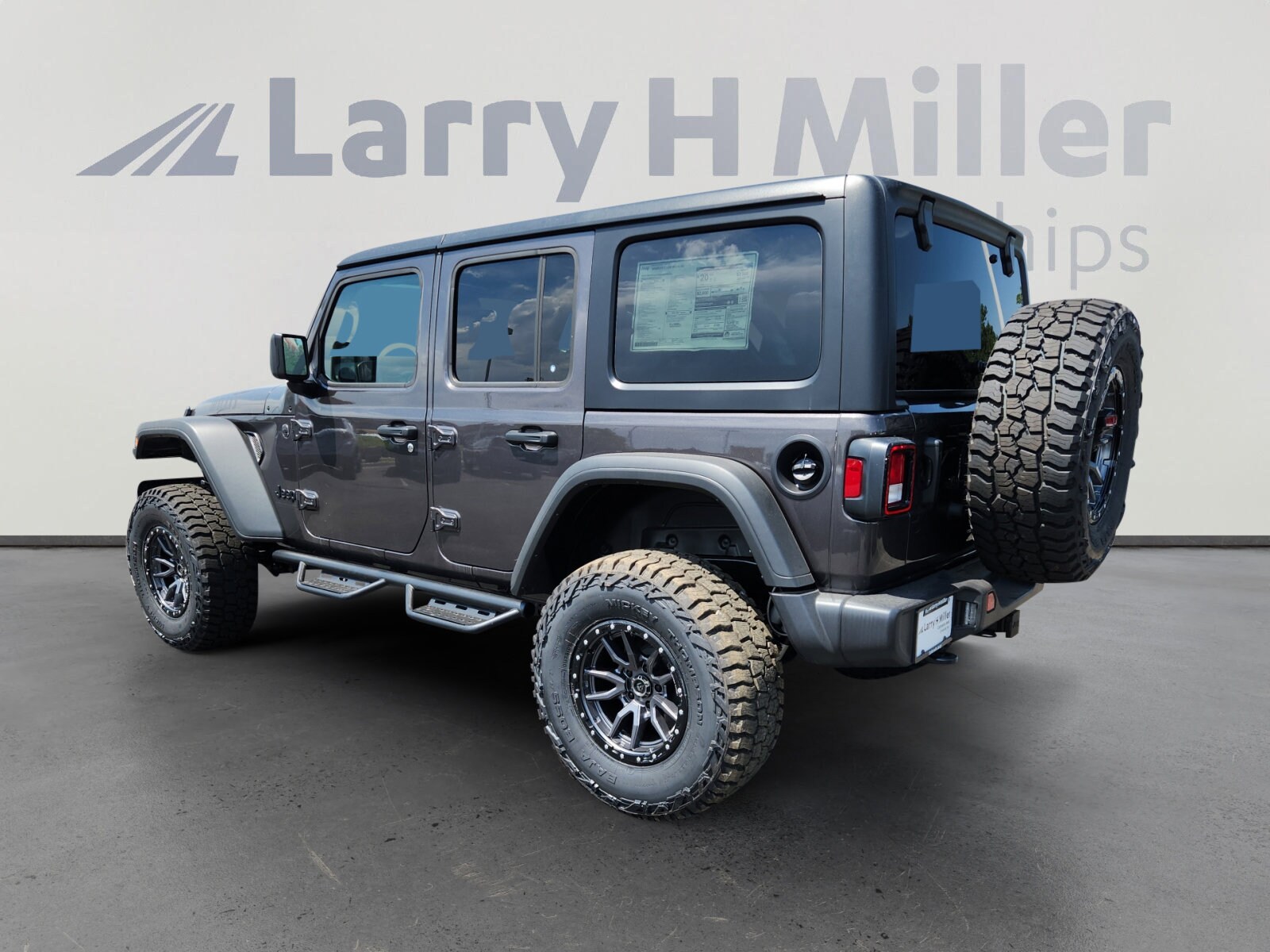 2025 Jeep Wrangler Willys photo 3