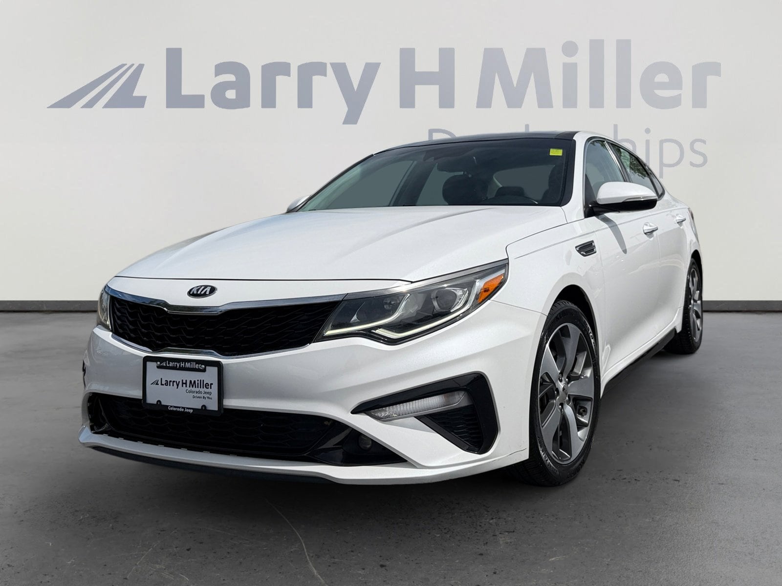 2019 Kia Optima S AT's photo