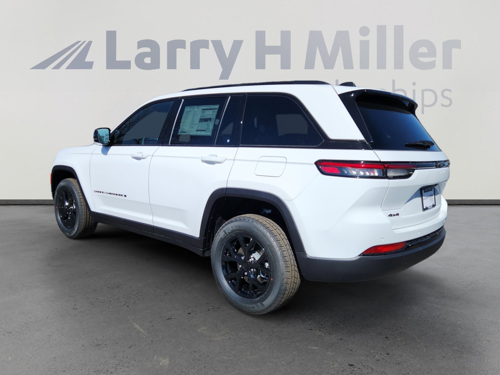 2025 Jeep Grand Cherokee Altitude X photo 3