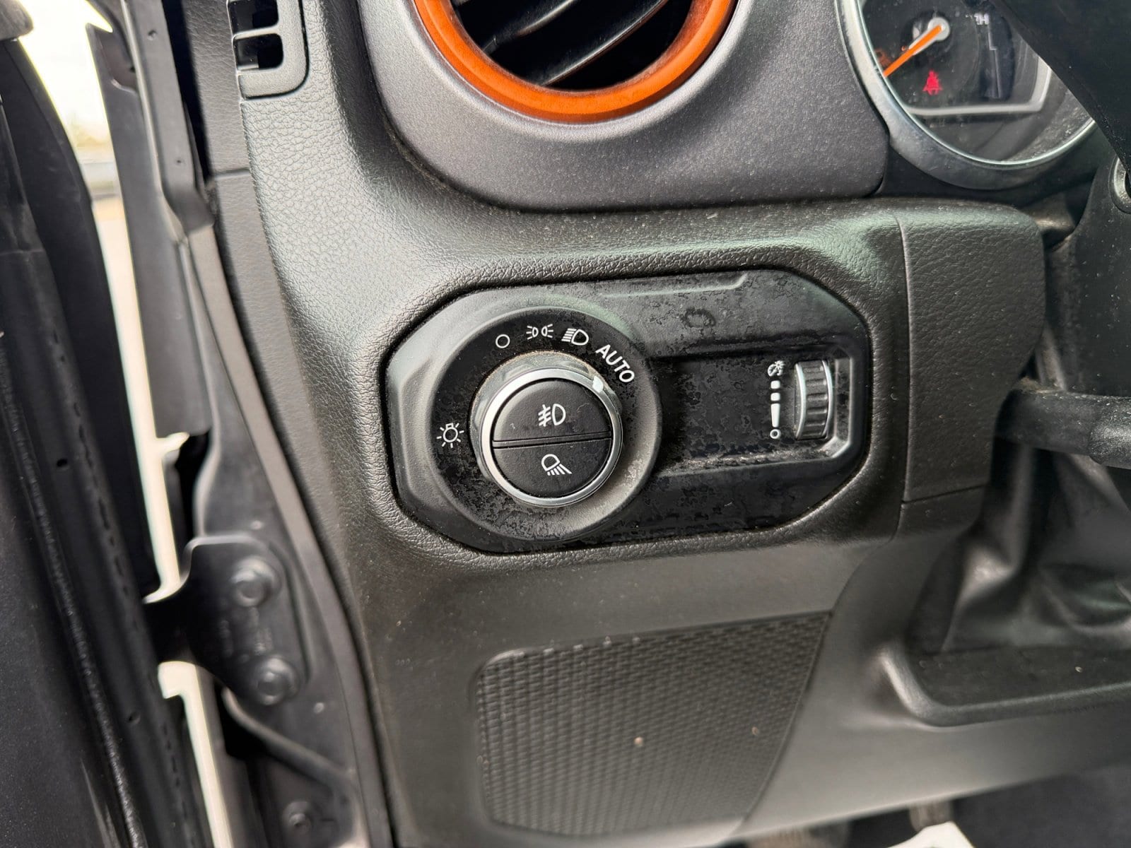 2023 Jeep Gladiator Mojave - Photo 12