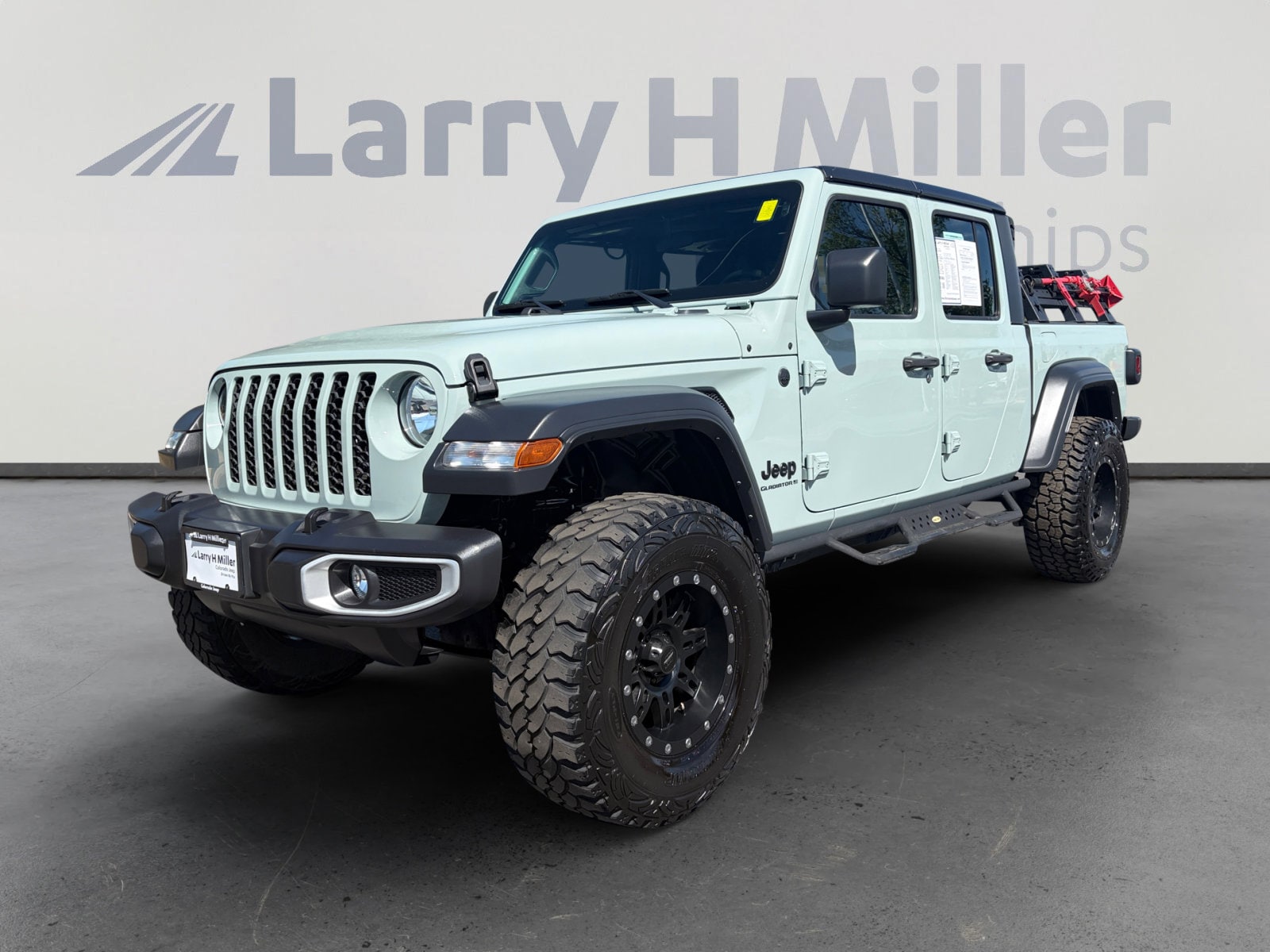 2023 Jeep Gladiator Sport's photo