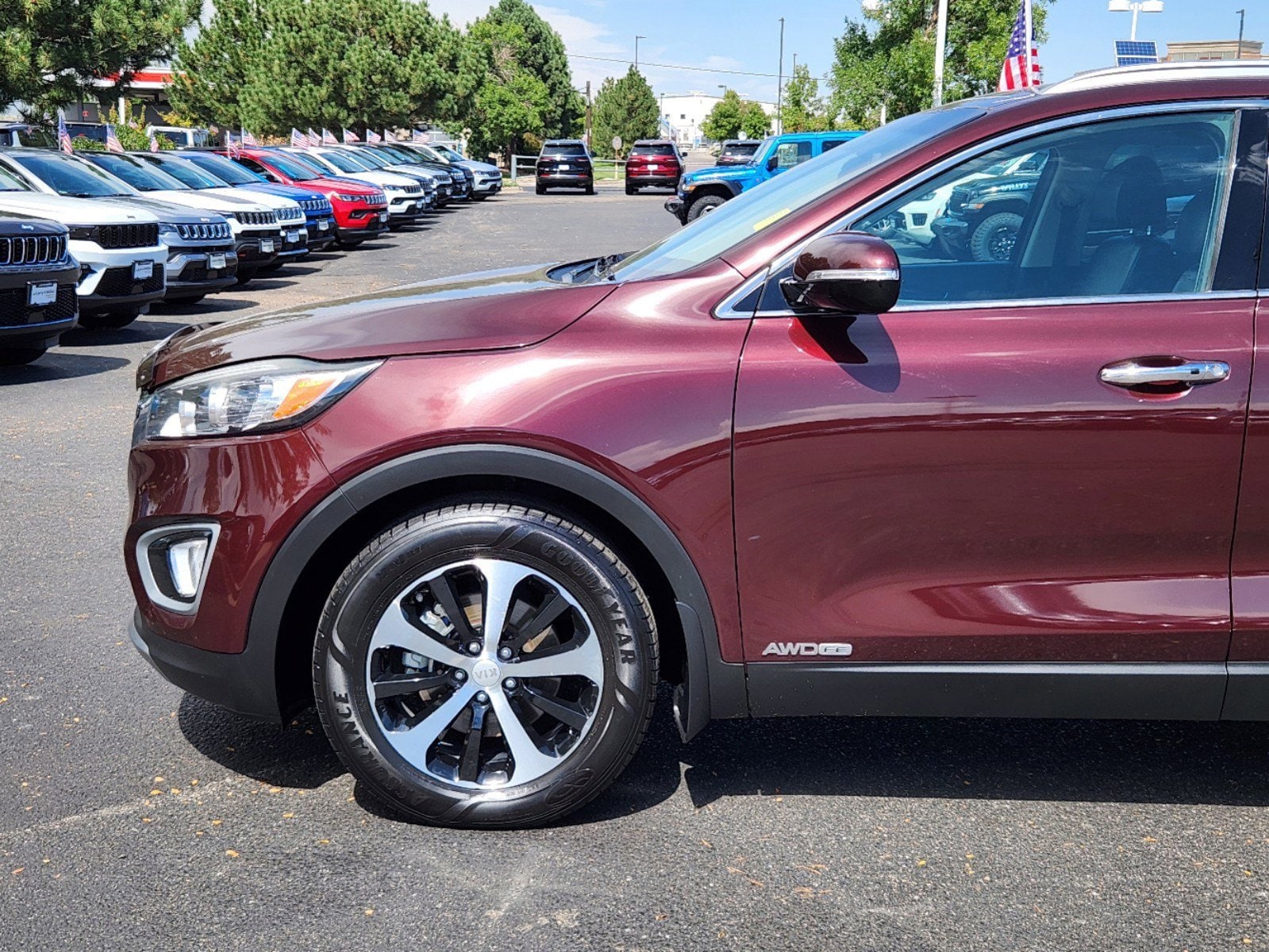 Used 2018 Kia Sorento EX with VIN 5XYPHDA5XJG395731 for sale in Aurora, CO