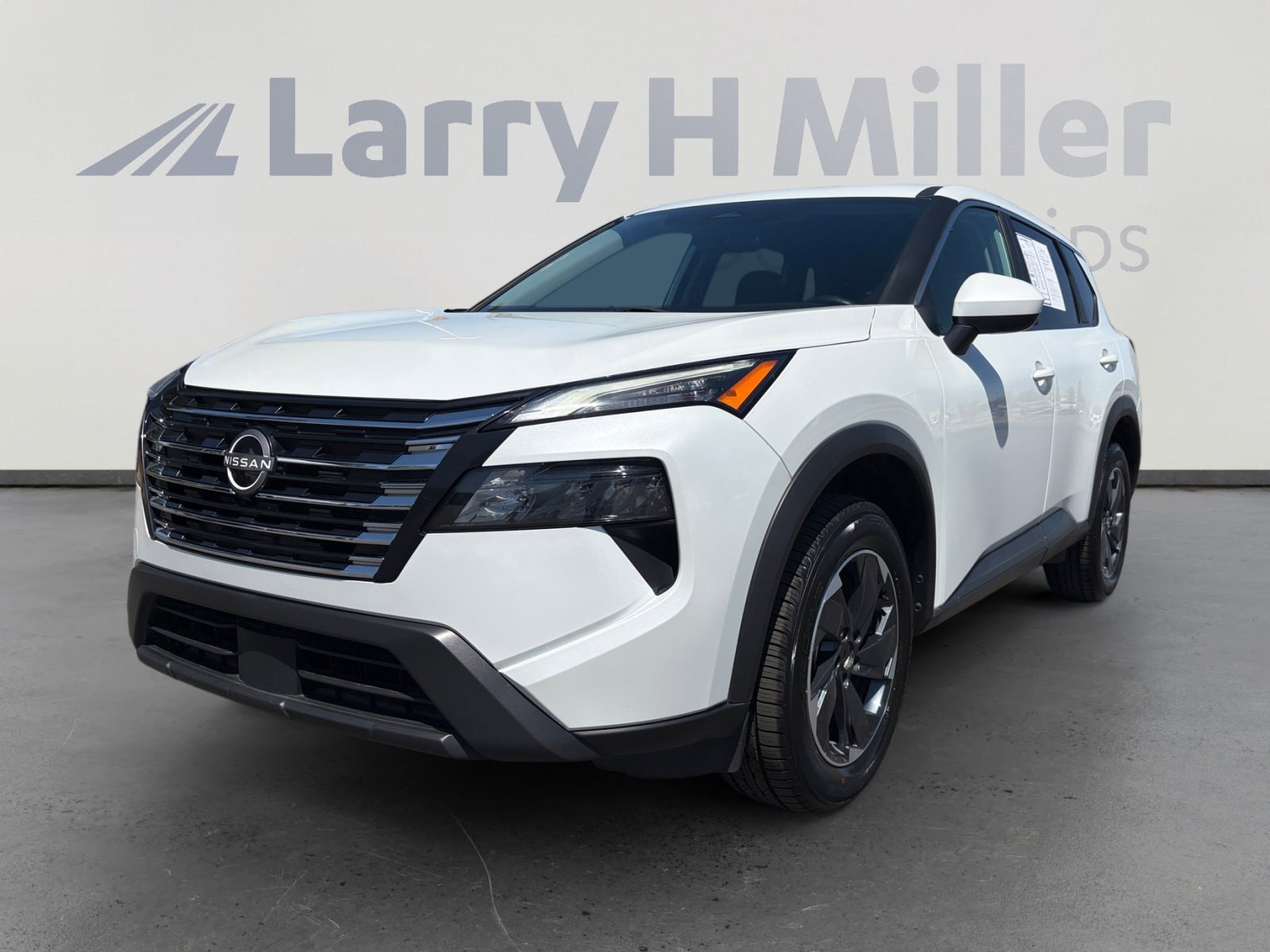 2024 Nissan Rogue SV AWD's photo