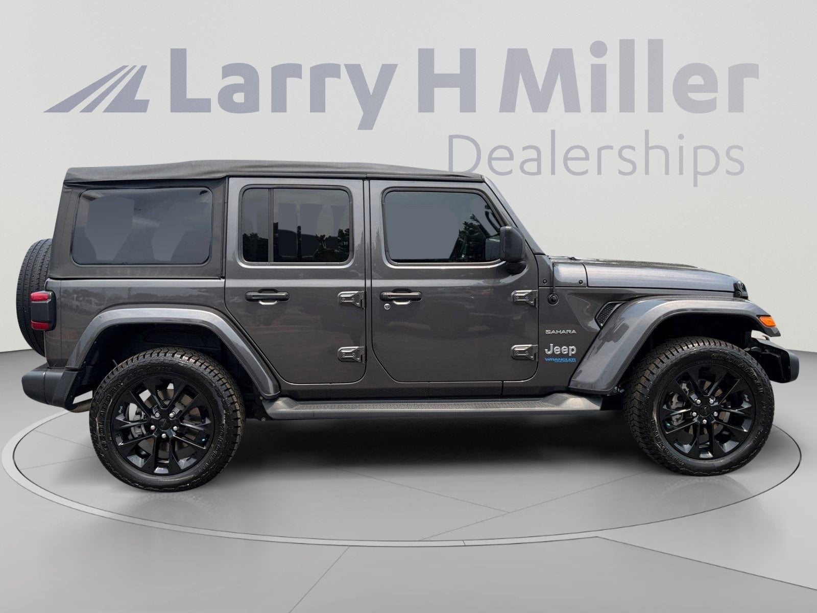 2021 Jeep Wrangler Unlimited Sahara 4XE - Photo 6