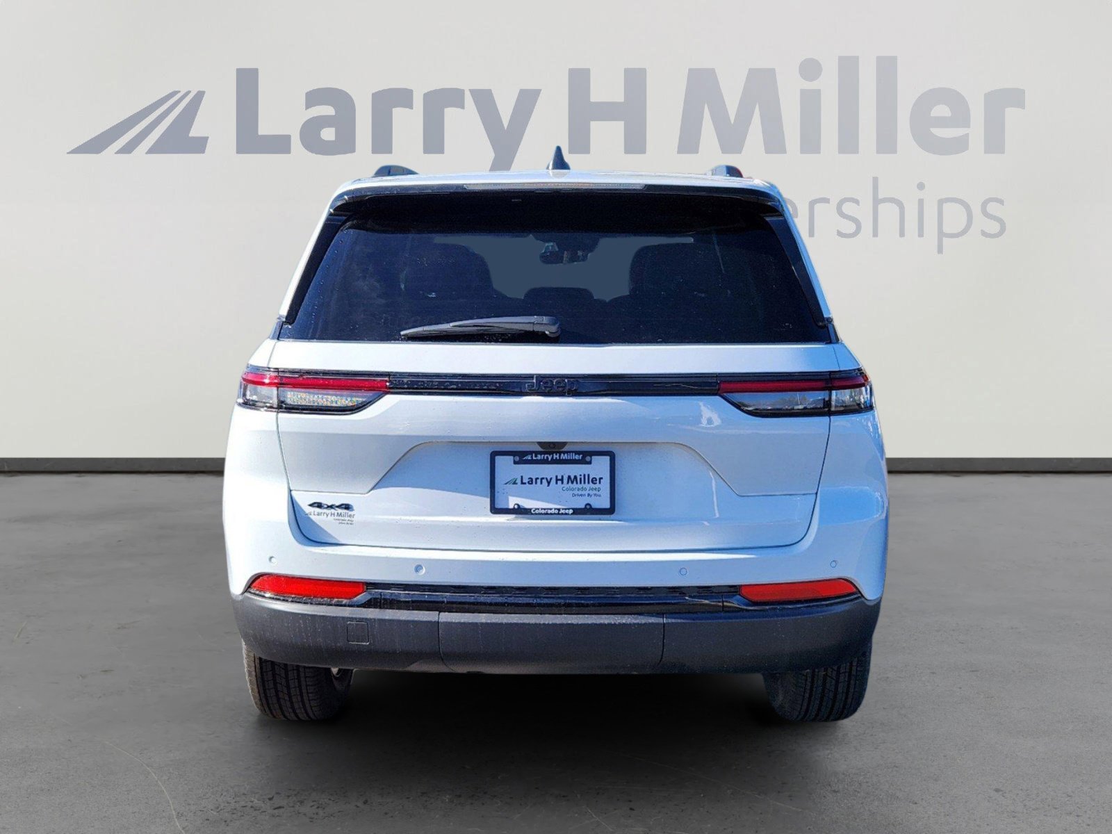 2025 Jeep Grand Cherokee Altitude X photo 3