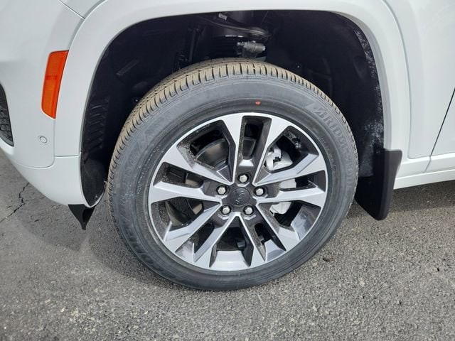 2025 Jeep Grand Cherokee Overland - Photo 13