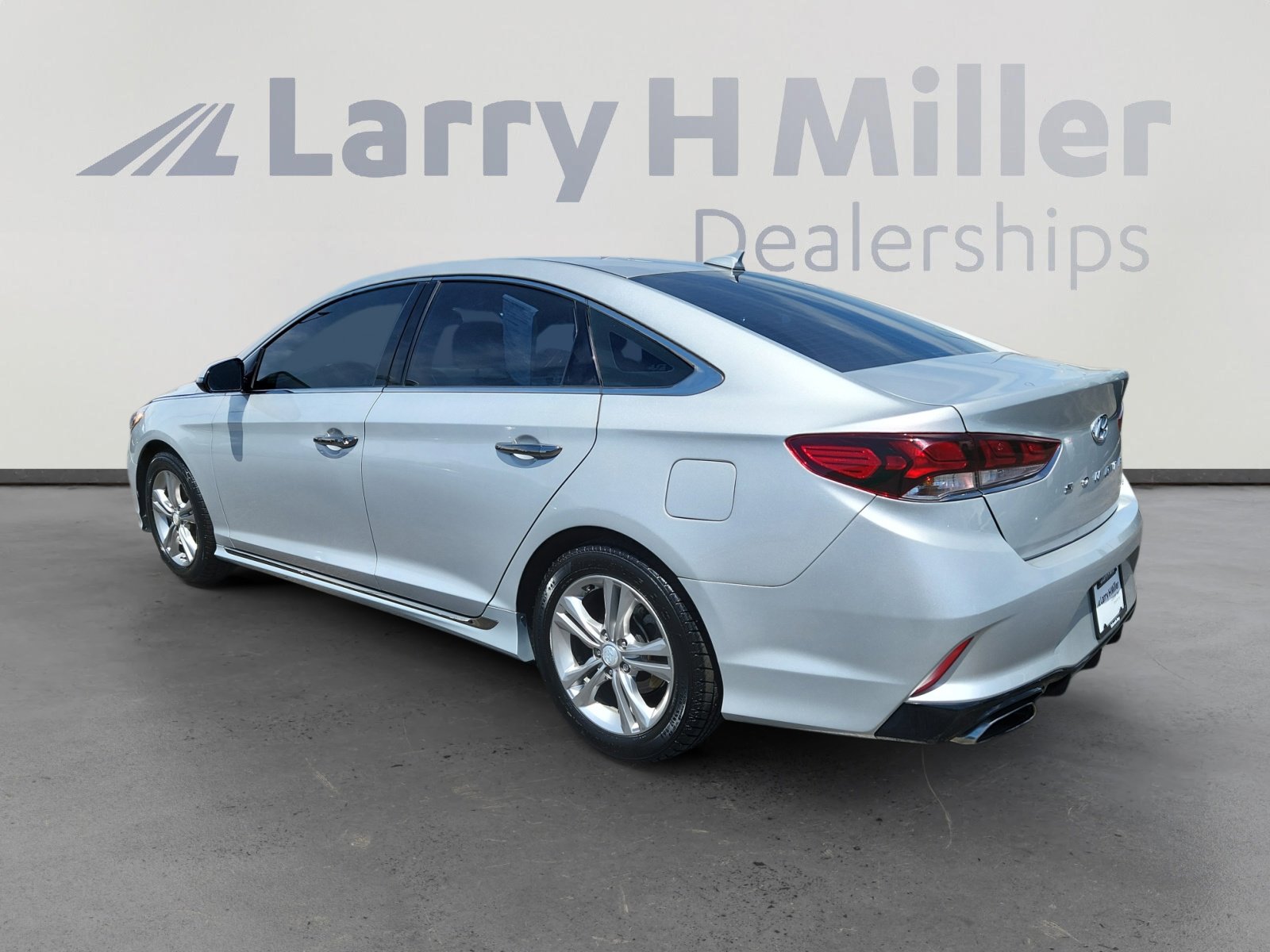2018 Hyundai Sonata Sport photo 3