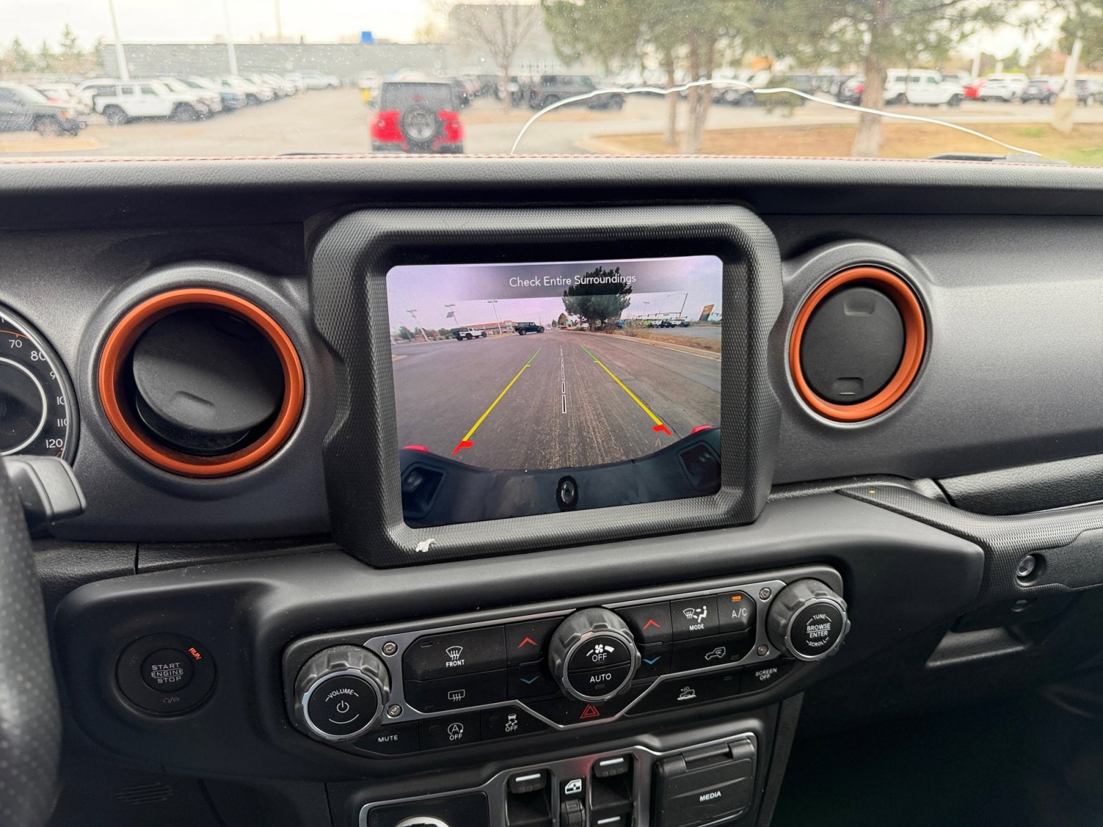 2023 Jeep Gladiator Mojave - Photo 29