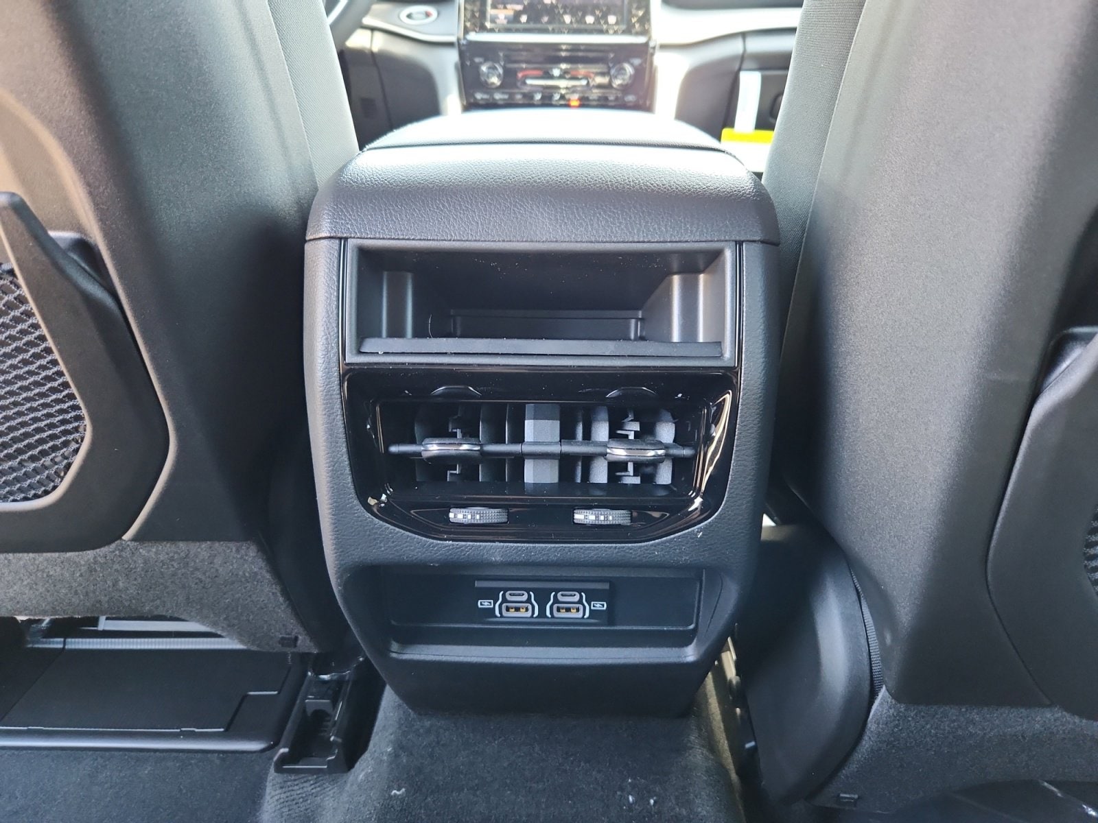 2025 Jeep Grand Cherokee Laredo photo 5